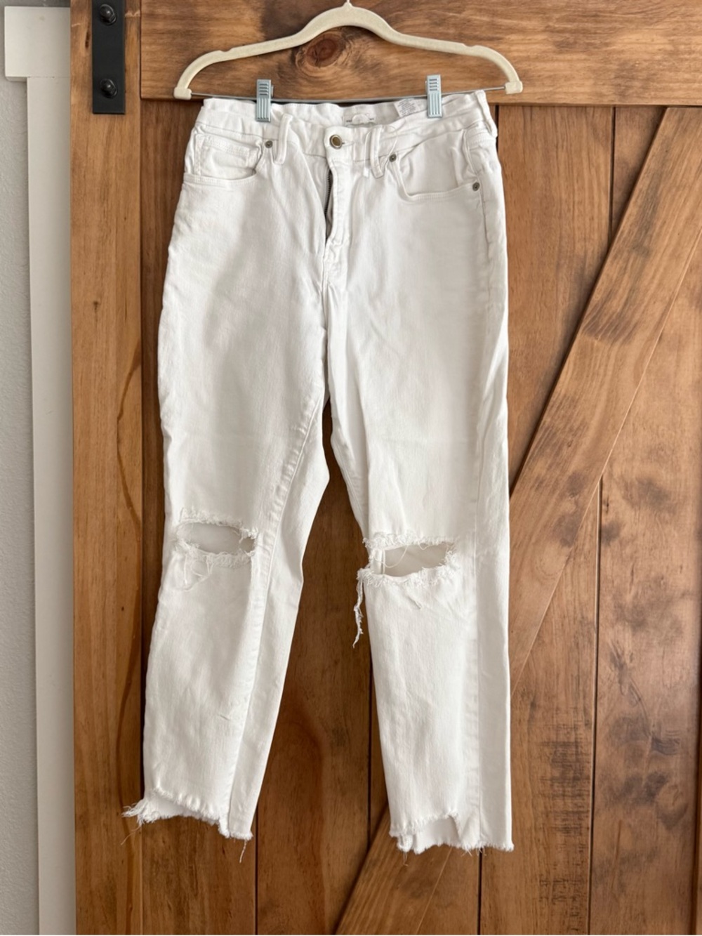 Good American Straight Distressed Jeans sz 29/8